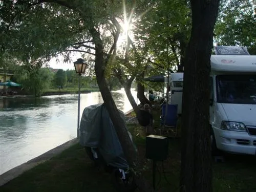 river-camp-bara-blagaj-ir8dd