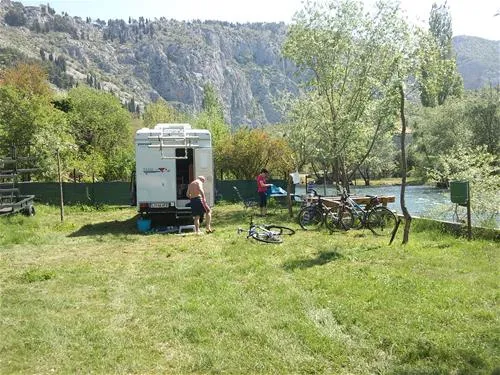 river-camp-bara-blagaj-jsz2n
