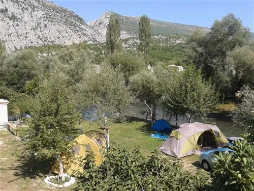 river-camp-bara-blagaj-khhi8
