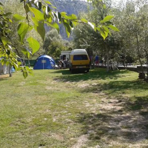 river-camp-bara-blagaj-r8pam