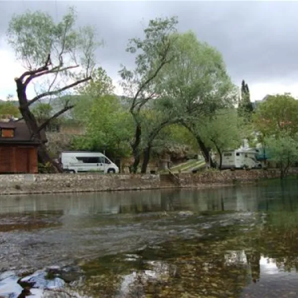 river-camp-bara-blagaj-slv8l
