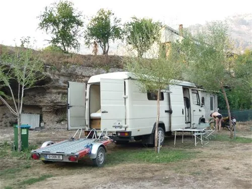 river-camp-bara-blagaj-yeji8