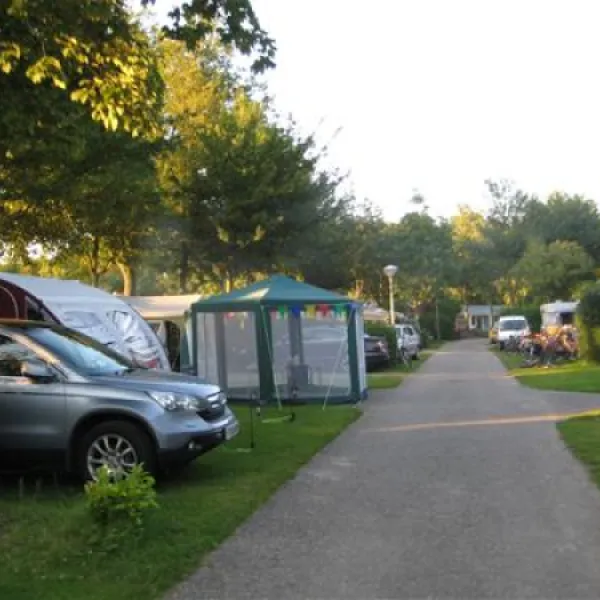 recreatiecentrum-delftse-hout-delft-ushis