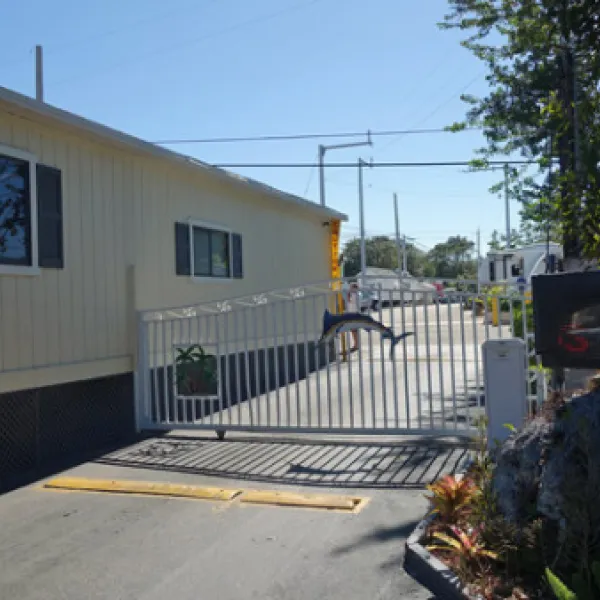 calusa-campground-resort-marina-key-largo-b60sa