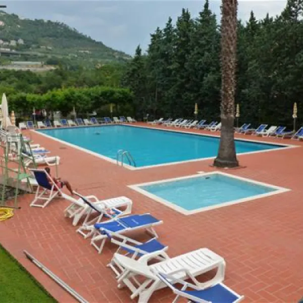 camping-pian-dei-boschi-pietra-ligure-dtq7p
