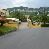 camping-pian-dei-boschi-pietra-ligure-hxvse