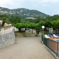 camping-pian-dei-boschi-pietra-ligure-kjbnc