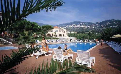camping-pian-dei-boschi-pietra-ligure-xoo2m
