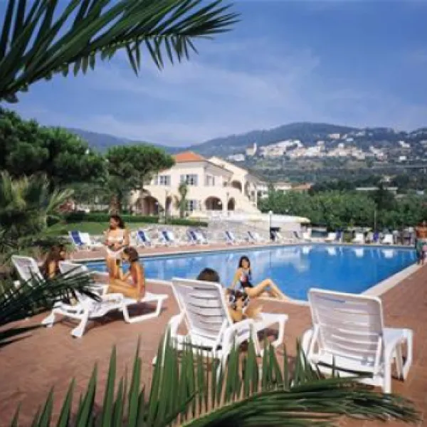 camping-pian-dei-boschi-pietra-ligure-xoo2m