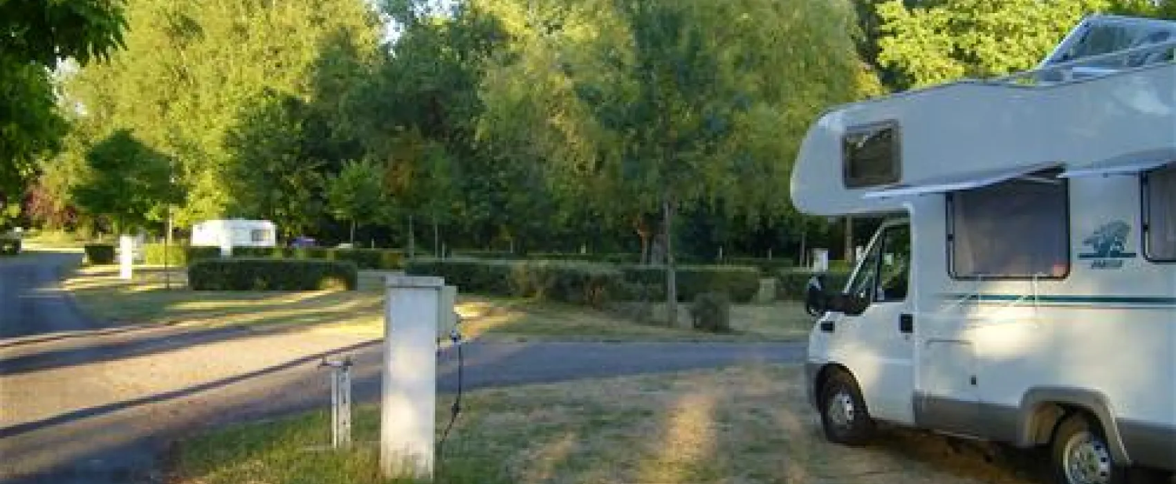 Camping Municipal Le Champion  