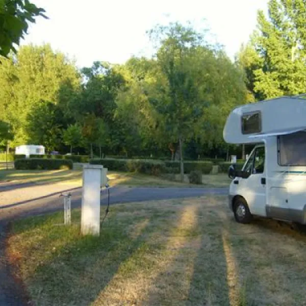 camping-municipal-le-champion-mansle-f2pah