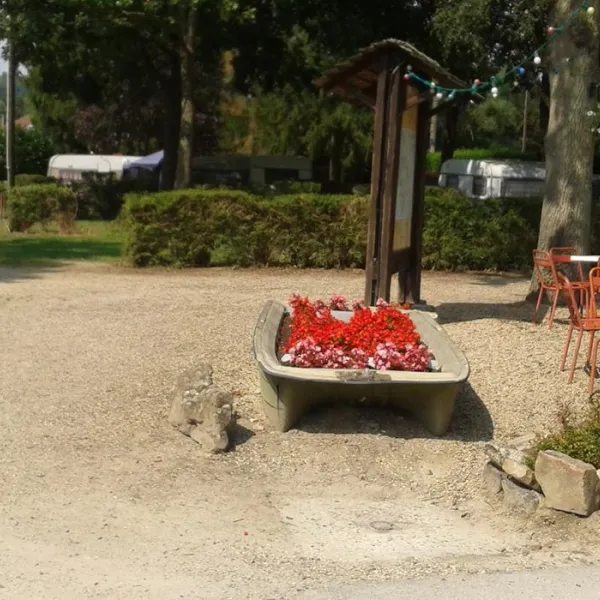 camping-du-lac-monampteuil-6mvbu