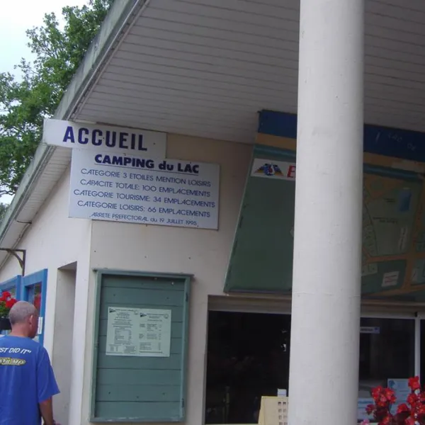 camping-du-lac-monampteuil-bx1wv