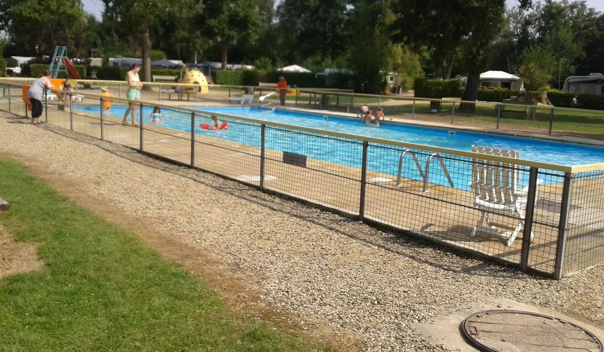 camping-du-lac-monampteuil-hicm7