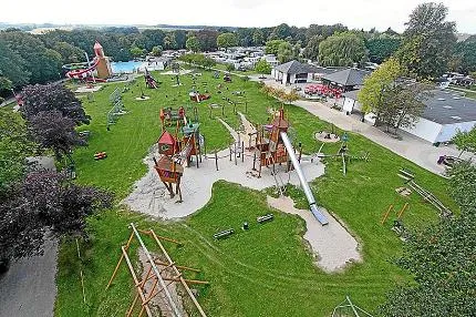 camping-lhirondelle-holiday-resort-oteppe-lq4wc