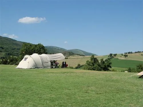 camping-huis-op-de-heuvel-san-severino-marcje-0nu7h