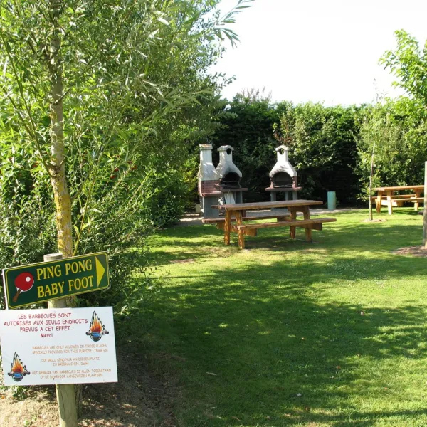 camping-les-charmes-apremont-mpuax