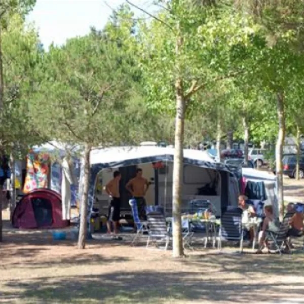 camping-playa-brava-platja-de-pals-c2otv