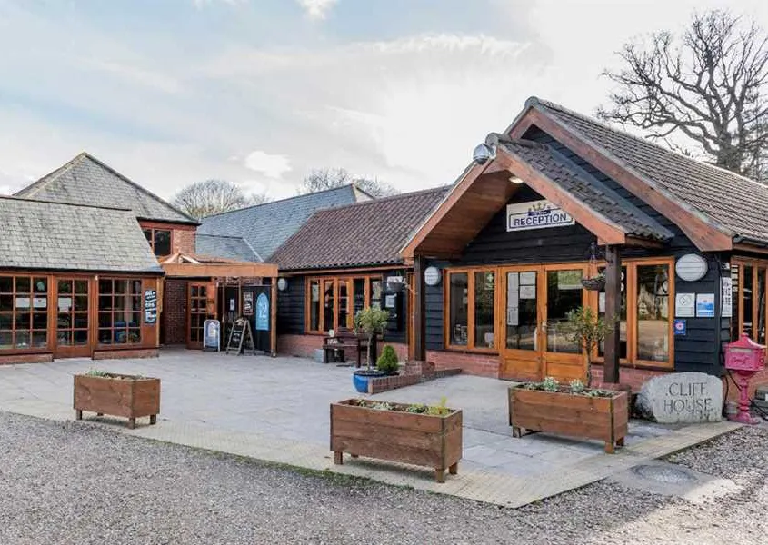 cliff-house-holiday-park-saxmundham-ncrrh