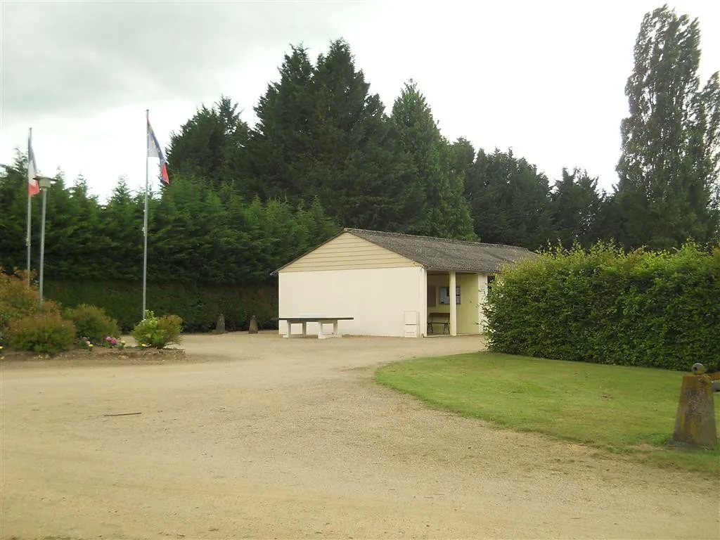 camping-municipal-le-veurdre-wqltl