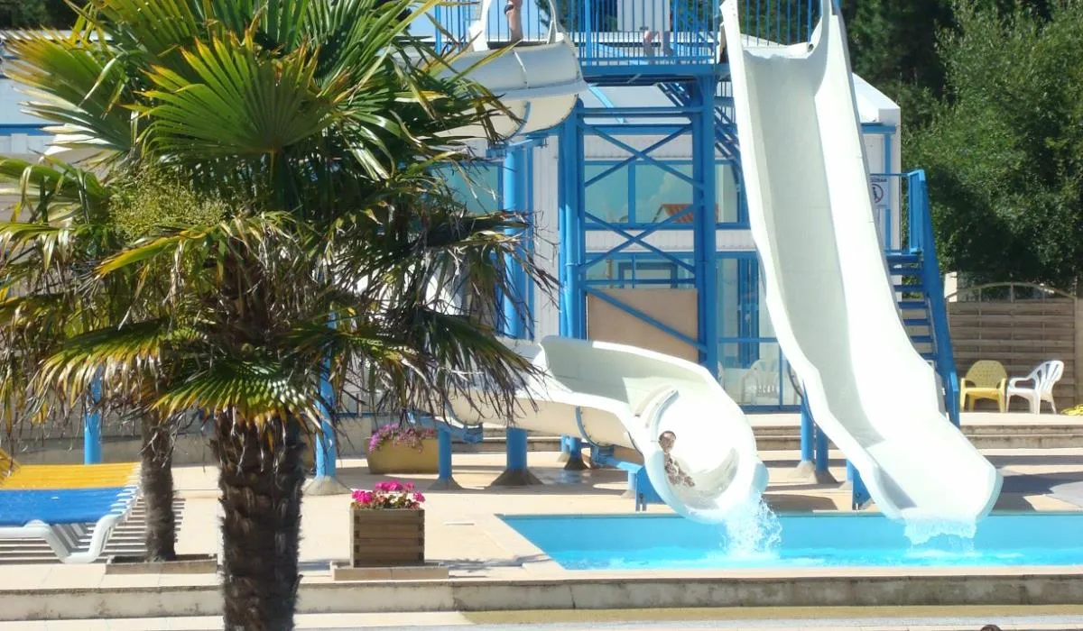 camping-le-chaponnet-brem-sur-mer-o1pxn