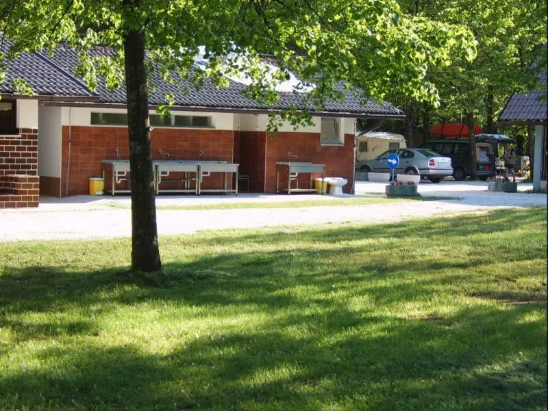 kamp-polovnik-bovec-buhae