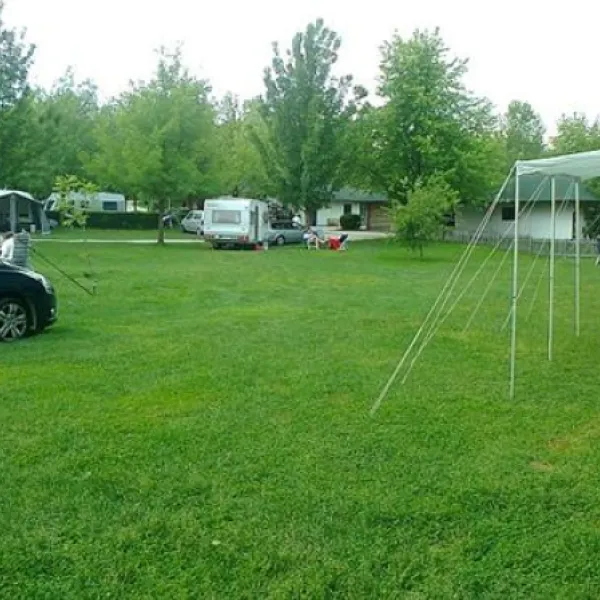 camp-slapic-duga-resa-8xwla