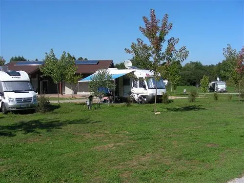 camp-slapic-duga-resa-i9hqy
