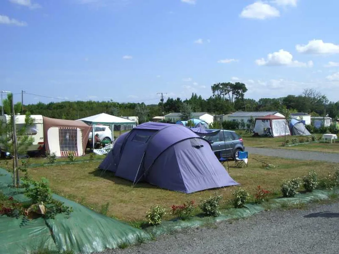 camping-aire-naturelle-de-bellevue-st-christophe-du-ligneron-3bp2p