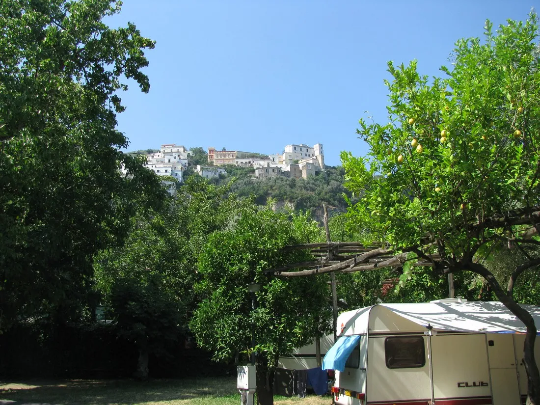 campeggio-seiano-spiaggia-vico-equense-srctu