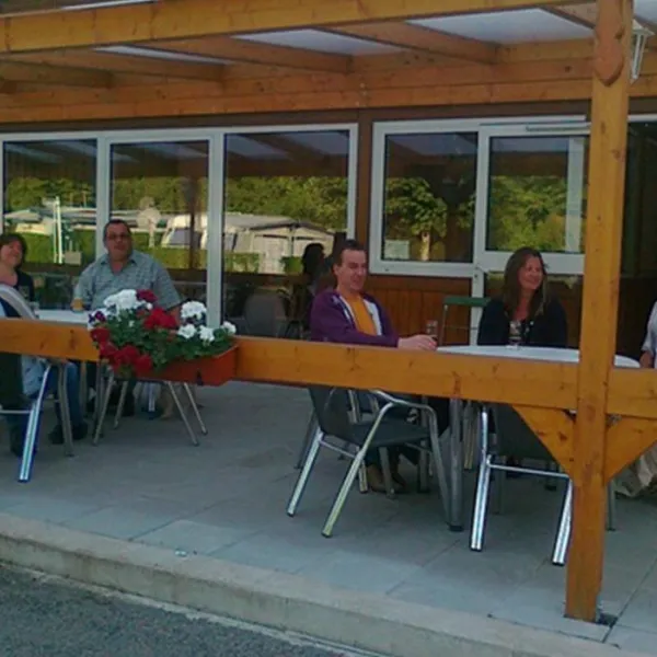 camping-hetzingen-nideggenbrck-8ad6j