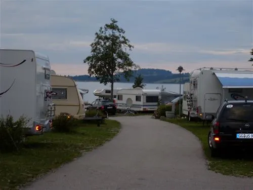 camping-brunnen-brunnen-eahpj