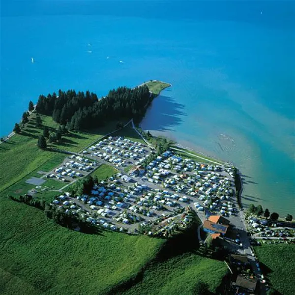 camping-brunnen-brunnen-i86kb