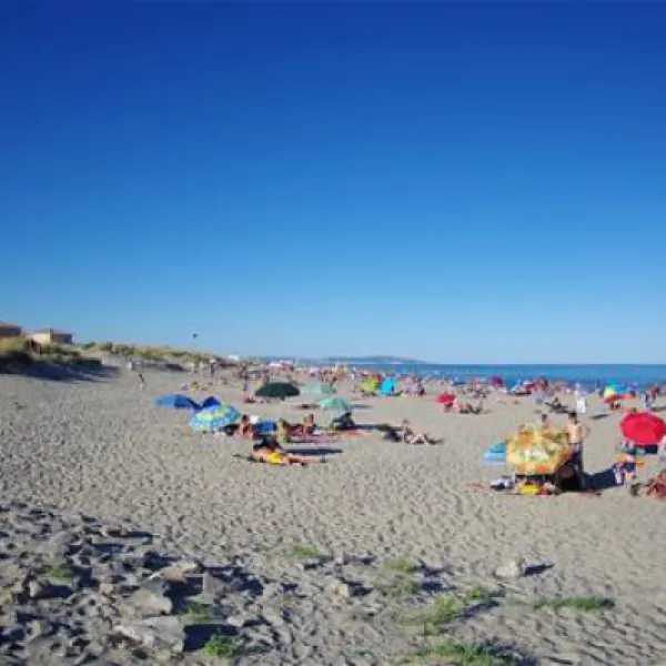 flower-camping-robinson-marseillan-hmkrp