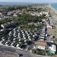 flower-camping-robinson-marseillan-kwby4