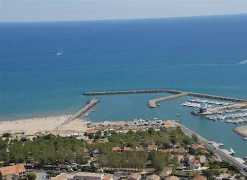 flower-camping-robinson-marseillan-yswey