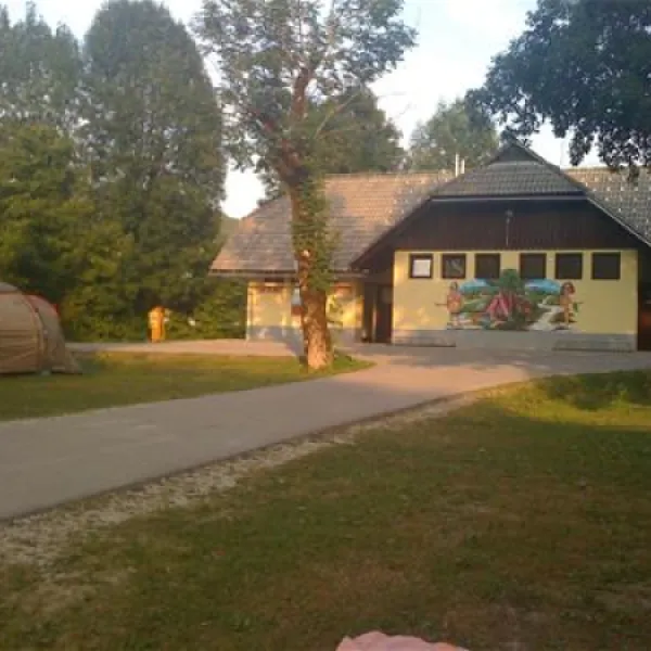 camp-danica-bohinjsko-jezero-woupm