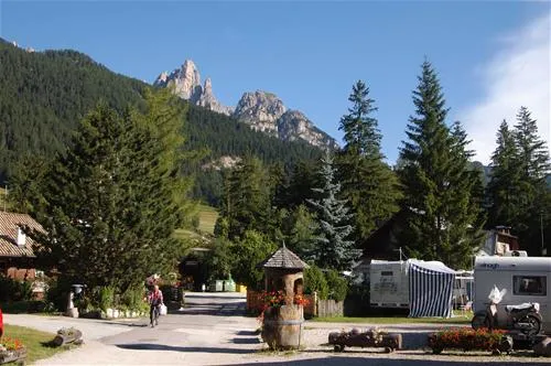 campeggio-catinaccio-rosengarten-pozza-di-fassa-1psrq
