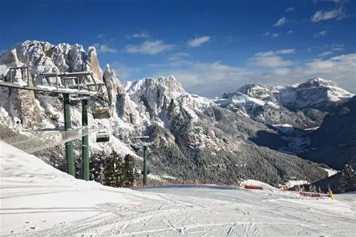 campeggio-catinaccio-rosengarten-pozza-di-fassa-m8gtu