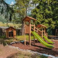 campeggio-catinaccio-rosengarten-pozza-di-fassa-mzrez