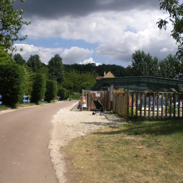 camping-le-plein-air-des-bories-carsac-aillac-2cgji