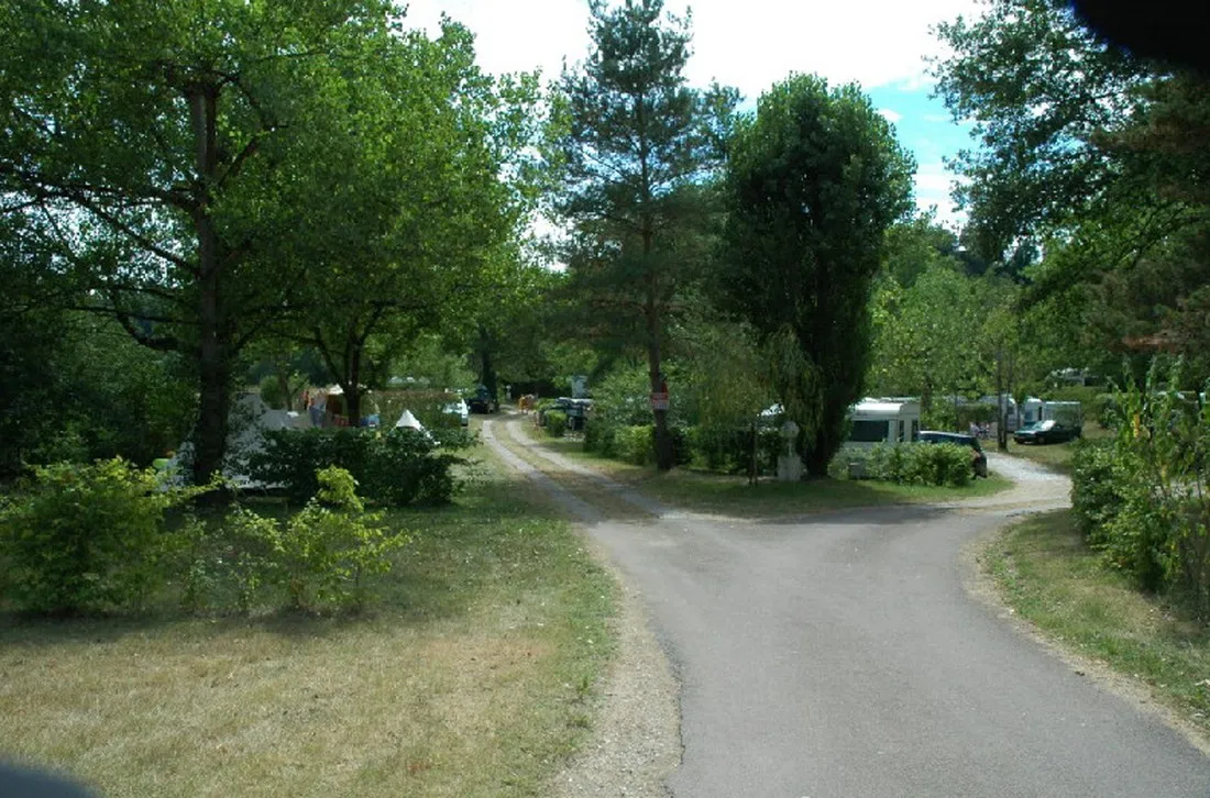 camping-le-plein-air-des-bories-carsac-aillac-je2v8