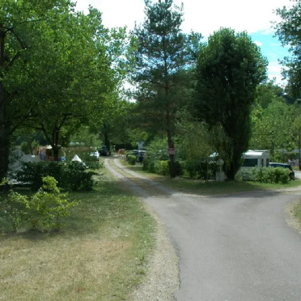 camping-le-plein-air-des-bories-carsac-aillac-je2v8