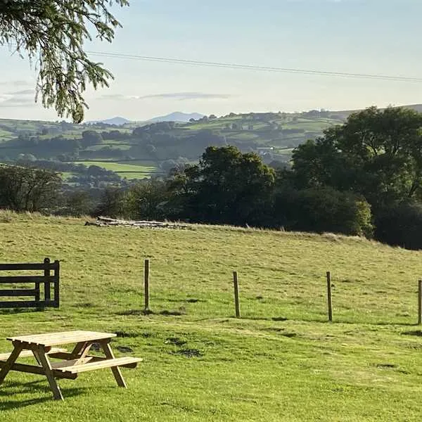 white-house-farm-builth-wells-kdkxi
