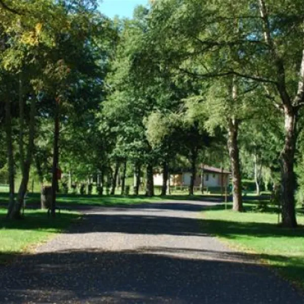 camping-municipal-la-palle-pontgibaud-issf7