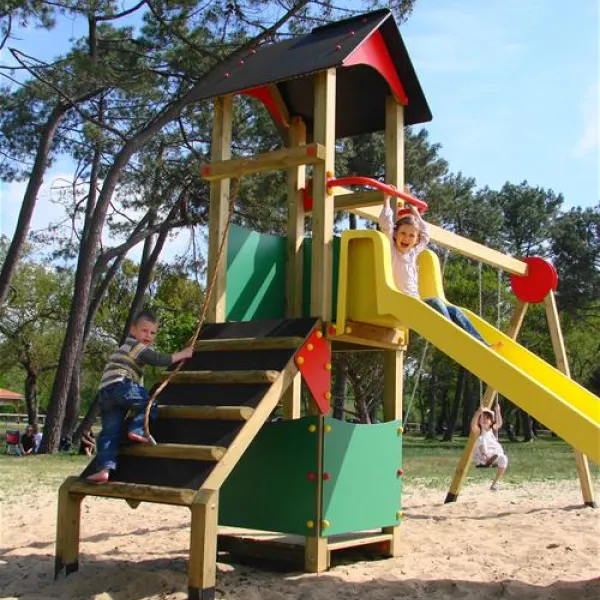 le-camping-municipal-du-lac-ste-eulalie-en-born-urt5q