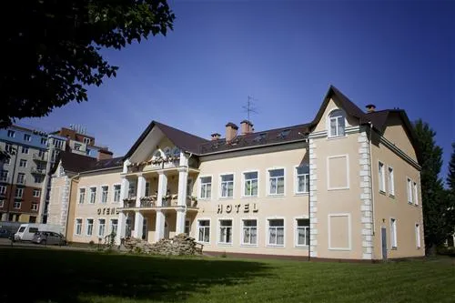 equipped-parking-for-caravans-in-elizarhotel-saint-petersburg-3xnr8