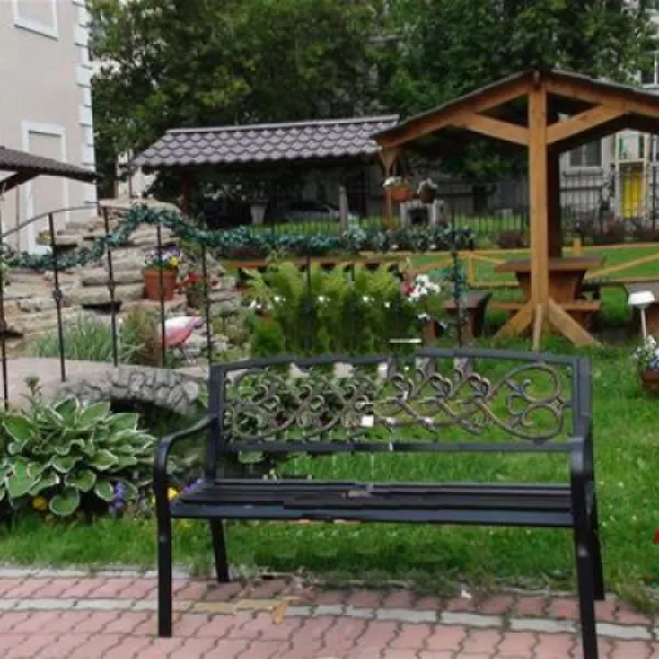 equipped-parking-for-caravans-in-elizarhotel-saint-petersburg-4g88d