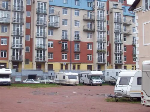 equipped-parking-for-caravans-in-elizarhotel-saint-petersburg-jhlgm