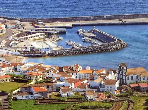 parque-de-campsimo-do-pinheiro-so-mateus-da-graciosa-br7uc